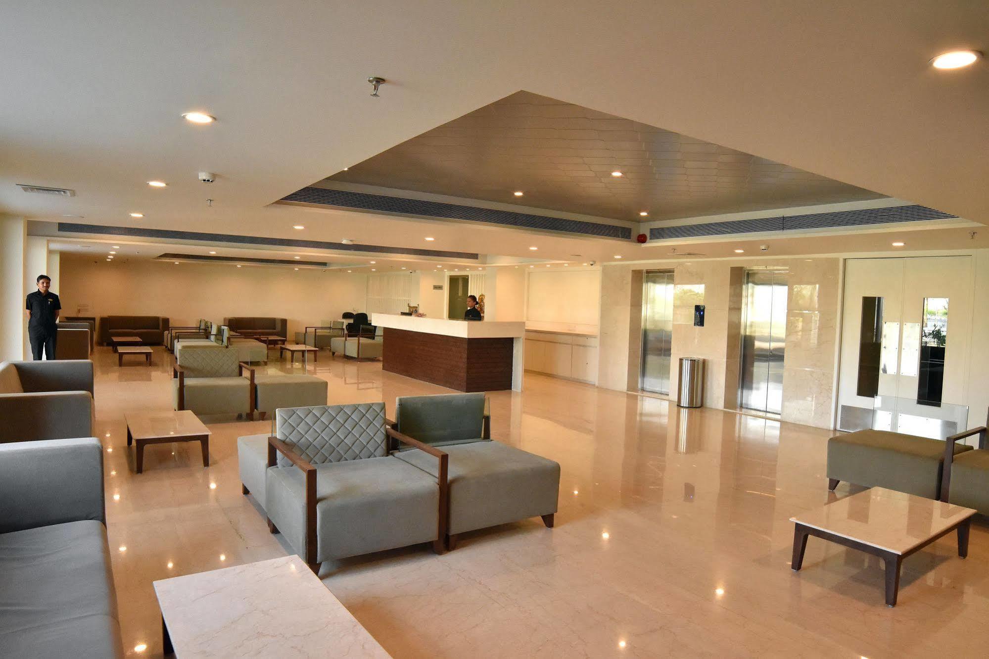Comfort Inn Donil ואדודרה מראה חיצוני תמונה