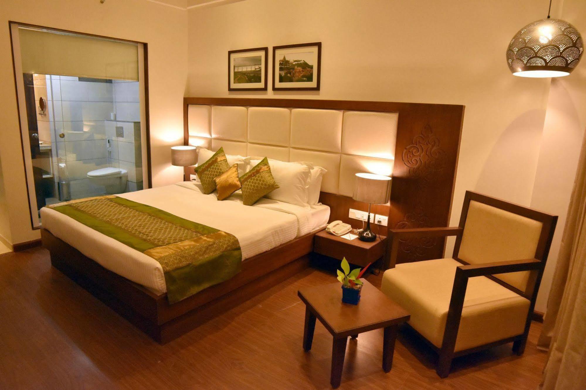 Comfort Inn Donil ואדודרה מראה חיצוני תמונה