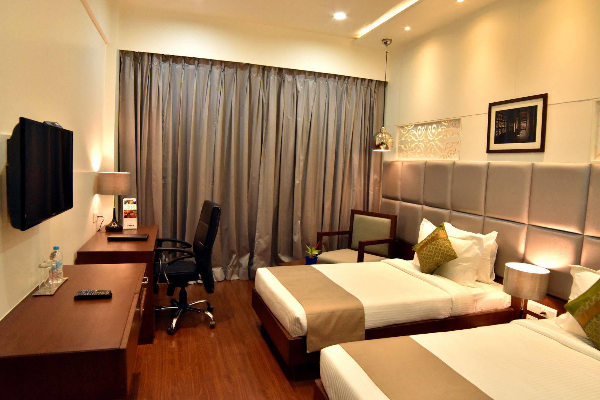 Comfort Inn Donil ואדודרה מראה חיצוני תמונה